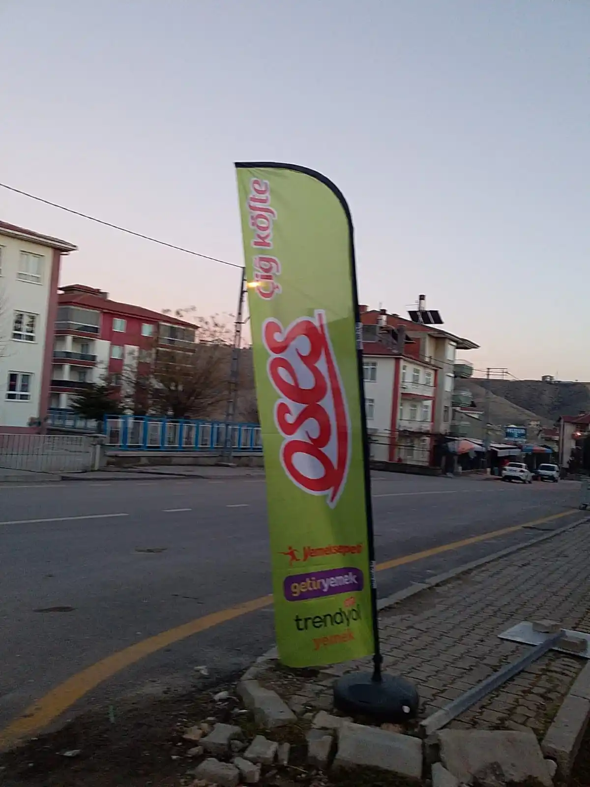 Çiğ Köfteci Yelken Bayrağı-34