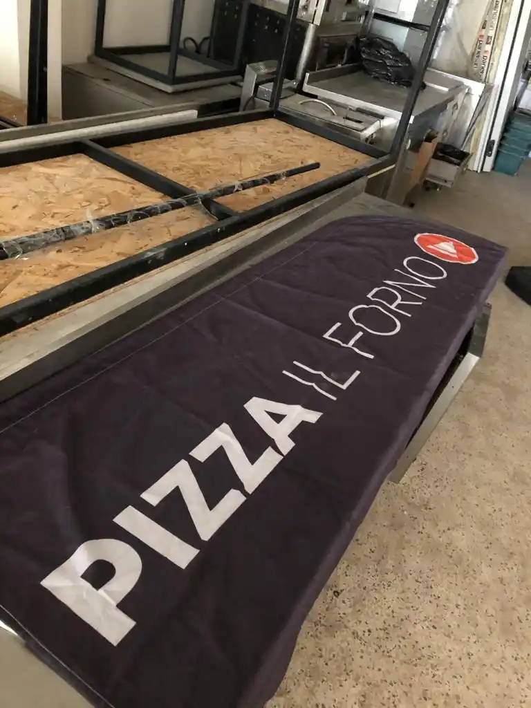 Pizzacı Yelken Bayrağı-10